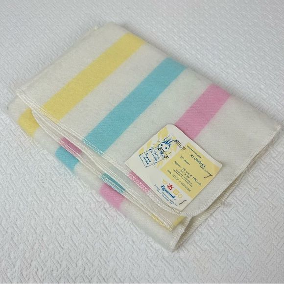 Vintage Other - NWT vintage Klondike baby blanket